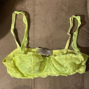 Victoria’s Secret Bralette Neon Yellow Size 34B